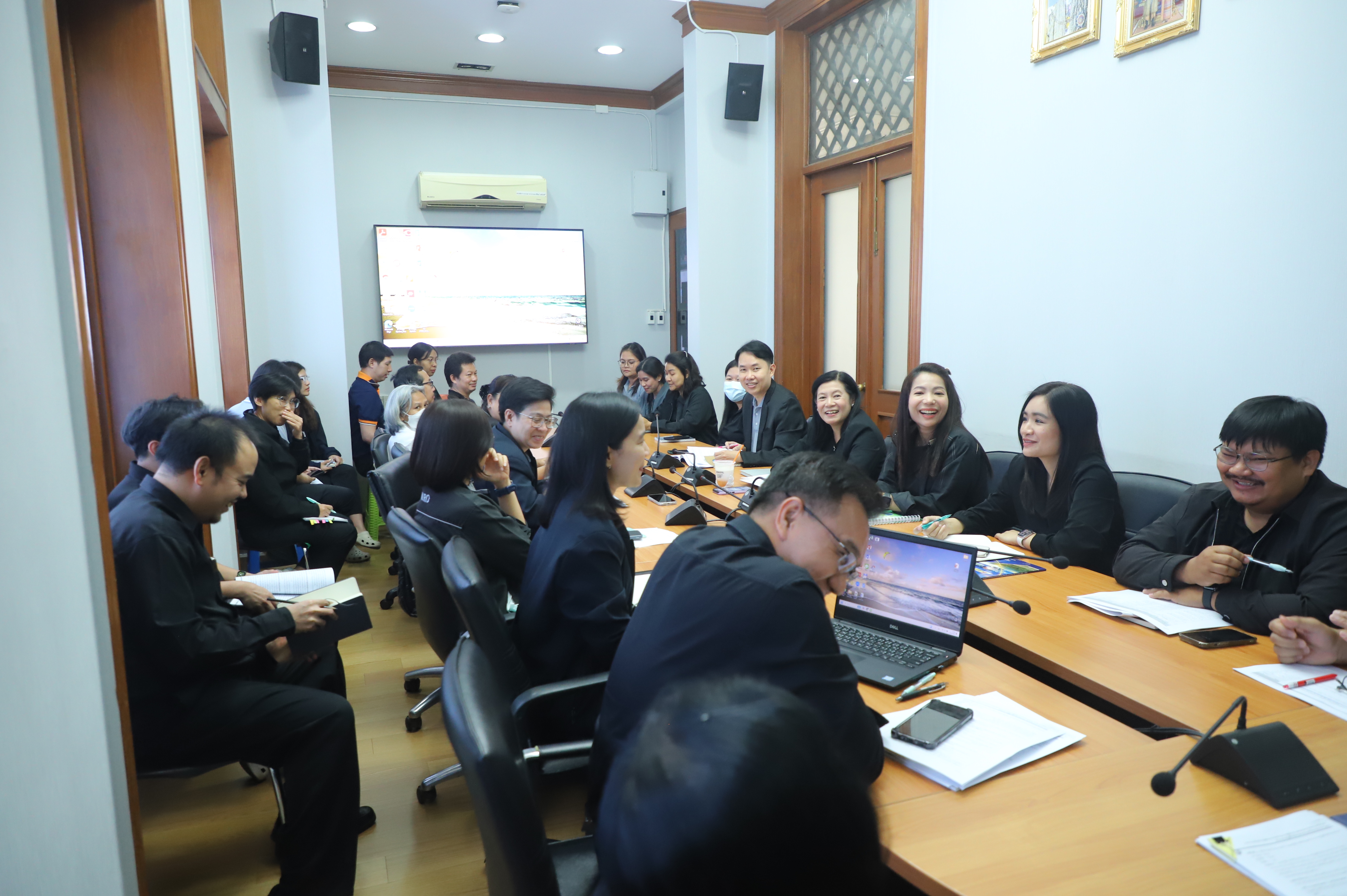 title - ศทส. ประชุมกำกับติดตามผลการดำเนินการตัวชี้วัดร่วมและตัวชี้วัดหลักตามคำรับรองการปฏิบัติราชการของศูนย์เทคโนโลยีสารสนเทศและการสื่อสาร ประจำปี งบประมาณ พ.ศ.2569 ครั้งที่ 1/2569